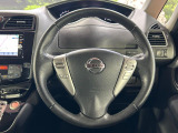 【純正革巻きステアリング】上質な革を使用することで、手にしっかり馴染みとても運転しやすいハンドルです♪