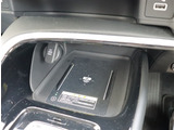 【車屋】として、長く車業界に従事した経験豊富なスタッフが多数在籍しております。