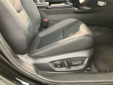 納車前にご案内しますボディーコーティングを施工する事をお勧めします。理由1納車時ピカピカ、2洗車も楽々だし雨で多少の汚れも無くなります、3運転してて気持ちがよいetc.