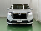 LEDヘッドライトを装備しています。LEDヘッドライトはとても明るく、雨の日や夜間走行も安全・安心です。オートライトコントロール付きで周囲の明るさに応じて自動で点灯・消灯します