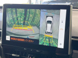 【パノラミックビューモニター】専用のカメラにより、上から見下ろしたような視点で360度クルマの周囲を確認することができます☆死角部分も確認しやすく、狭い場所での切り返しや駐車もスムーズに行えます。
