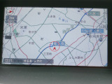 ナビゲーションを装備。多彩な機能で快適ドライブをアシスト。オーディオ機能も充実していますね。