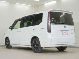 当社では、お客様に安心してお車をお選びいただくため、ご購入前に現車のご確認をお願いしております。