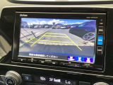 便利な3ビュー切り替え、ガイド線表示付きのバックカメラです!後退時、後方の視界をサポートします!