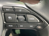 【レーダークルーズコントロール】高速道路での長距離走行が楽に!!自動で速度を保つクルーズコントロールが、衝突軽減システムと連携し、前方の車両を感知して車間を保つように速度調節してくれます!!