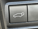 【パワーバックドア】スマートキーや運転席のボタンを押すだけでリアゲートが自動で開閉します!荷物を持っている時や、高い位置にあるバックドアを閉める際に便利な機能です♪