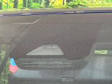 【トヨタセーフティセンス】走行中に前方の車両等を認識し、衝突しそうな時は警報とブレーキで衝突回避と被害軽減をアシスト。より安全にドライブをお楽しみいただけます。