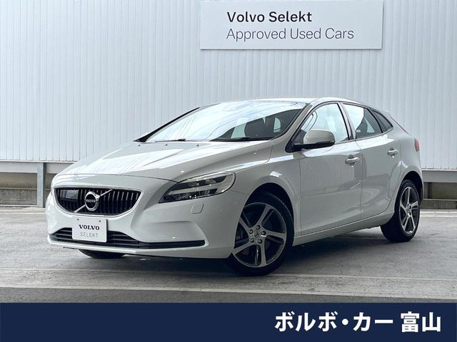 ボルボ V40 