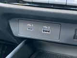 USB充電ポート搭載しております。