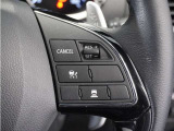 ◆アダプティブクルーズコントロール◆予め設定した車速内でクルマが自動的に加減速。前走車との適切な車間距離を維持しながら追従走行します。