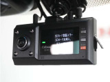 ◆ドライブレコーダー◆映像・音声などを記録する自動車用の装置です。 もしもの事故の際の記録はもちろん、旅行の際の思い出としてドライブの映像を楽しむことができます。