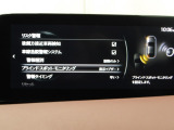 リアバンパーの内側に設置したセンサーで側方・後方からの車両接近を感知し、ドアミラーの鏡面に備えたインジケーターの点滅でドライバーに通知♪ドライバーの安全確認をサポート致します。