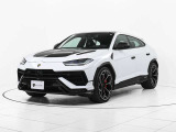 ウルス ペルフォルマンテ 4WD 