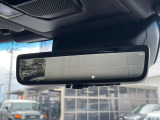 【デジタルインナーミラー】後席の大きな荷物や同乗者で後方が確認しづらい時でも安心!カメラが撮影した車両後方の映像をルームミラー内に表示。クリアな視界で状況の確認が可能です!