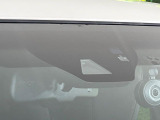 【トヨタセーフティセンス】走行中に前方の車両等を認識し、衝突しそうな時は警報とブレーキで衝突回避と被害軽減をアシスト。より安全にドライブをお楽しみいただけます。