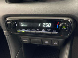 オートエアコンは温度を設定するだけで、自動で風量などを設定してくれます。運転しながら操作も必要ないので、安全性も向上します。
