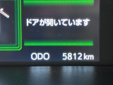 たとえばダイハツのお店にある、たくさんのスマアシ搭載車は、正常に作動する事をしっかり確認します。