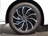 225/45R17タイヤ/7.5Jx17アルミホイール(10スポーク)