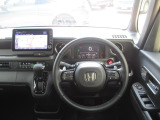 Honda車が初めての方にも扱いやすく分かりやすいインパネ周りと各種スイッチ類です。