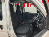 運転席広々