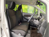 運転席シート廻りは使用感も少なく、良好な状態となっています。丁寧に使われていたことがよくわかりますね。