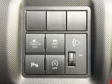 【スマートアシスト】走行中に前方の車両等を認識し、衝突しそうな時は警報とブレーキで衝突回避と被害軽減をアシスト。より安全にドライブをお楽しみいただけます。