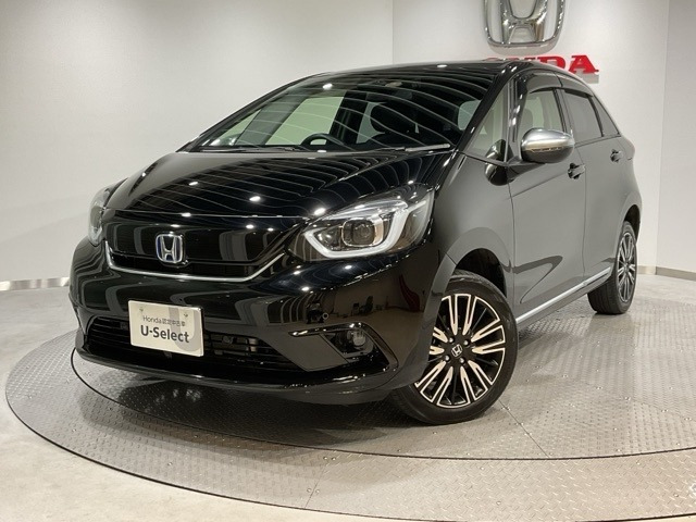 フィット  1.5 e:HEV リュクス 4WD