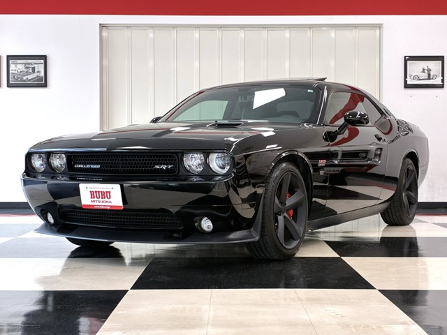 チャレンジャー SRT8 392
