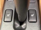 【シートヒーター】寒い日に重宝するシートヒーター!エアコンより早く温まってくれるので寒がりの人も安心ですね♪エアコンの温風は乾燥するから苦手、という方にもをおすすめです。