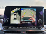 アラウンドビューモニターは4方のカメラで真上から車を見たようにモニターで確認ができる日産の自慢の装備です。是非実際の車で体感してみてください。