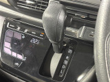 【シフトレバー】シフトの操作がしやすく快適なドライブを楽しんでいただけます!