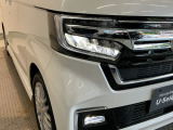 【LEDヘッドライト】ディスチャージヘッドライト(HID)と同等の明るさで、夜道や雨天走行が明るく視界良好!! フォグライトも装備で、安心感さらにUPです♪安心ドライブを楽しんで下さい♪