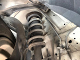 お車を安心してお乗りいただく為には、足回りの定期点検が欠かせません。サービスサポート(有償保証)では無料点検もご提供しており、安心のカーライフをお過ごしいただけるサポート体制が整っています。