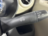 【オートライト(AUTO)】外の明るさをシステムが感知して、自動でヘッドライトが点灯します!ヘッドライトをつけ忘れを防ぐ便利機能です。