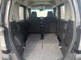普段のお買い物や通勤、送迎等に十分な荷室スペースを確保しております。セカンドシートを倒すと、大きな荷物の積載も可能です♪