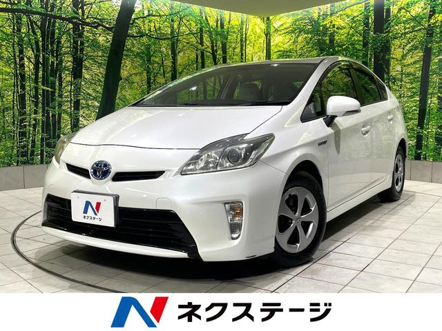 トヨタ プリウス 