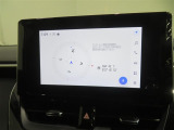 スマートフォン連携機能を搭載した純正ディスプレイオーディオが付いています。