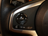 【ステアリングリモコン】ステアリングにオーディオ調節可能なスイッチが装備されていますので運転中でも視線をそらさずにオーディオの調節が可能です!