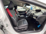 運転席シート廻りは使用感も少なく、良好な状態となっています。丁寧に使われていたことがよくわかりますね。
