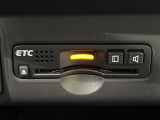 【ETC】高速道路の料金所をストレスなく通過!話題のスポットやサービスエリアに多い「スマートIC」利用時は必須のアイテムです。当店でセットアップを実施、ご納車当日からすぐにご利用いただけます!