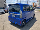 ホンダセンシング装着車となっております。衝突軽減ブレーキ、誤発進抑制機能、歩行者事故低減ステアリング、路外逸脱抑制機能、アダプティブクルーズコントロール、車線維持支援システム他、安全運転を幅広く支援。