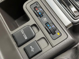 【シートヒーター&ベンチレーション】夏場は涼しい風でお尻や背中の熱やムレを防ぎ、冬はエアコンよりも早く温まってポカポカに!季節を問わず快適に過ごせます。