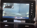 前方の映像だけでなく、車内から後方の映像もばっちり記録します