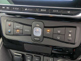 オートエアコンで温度を設定するだけで快適な車内環境を維持することができます!