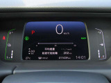 ■7インチ液晶メーター■デジタルでの速度表示やHonda SENSING作動表示など、見やすさを追求されています!メーター上部のバイザーも水平基調にすることで、前方の視界がスッキリとしています♪