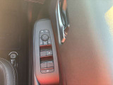 窓の開閉も楽々♪大きなサイドウィンドウは見晴らしのよさ、運転のしやすさを実感できます。
