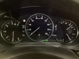 視界の整理やメーター周りの情報配置もシンプルで、運転中に余計なストレスを感じにくい点は大人向けの装飾と言えます♪