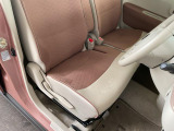 フロントシート:上下調整式
