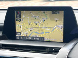 【メーカー純正ナビ】インテリアに溶け込むスタイリッシュな「専用設計」メーカーナビを装備♪視認性や操作性など基本性能にも優れ、より上質なカーライフをお楽しみいただけます。