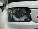 LEDヘッドライトは、点灯の瞬間から最大光量を発揮し、突然暗くなるトンネルなどでの安定感を高めます。